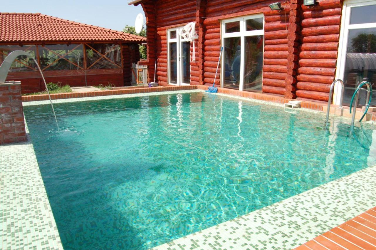Bed and breakfast Roenk-Wellness Panzio Mezopeterd Extérieur photo