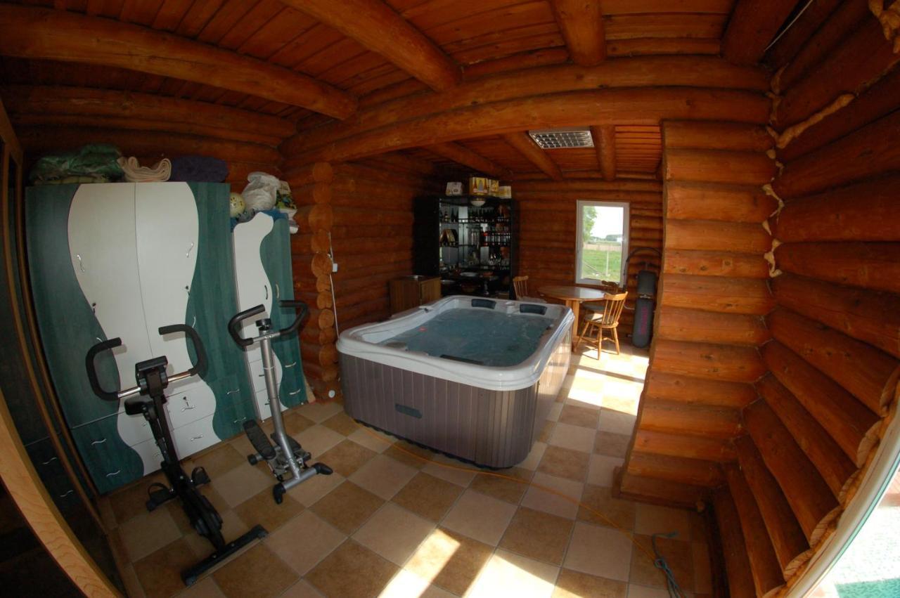 Bed and breakfast Roenk-Wellness Panzio Mezopeterd Extérieur photo
