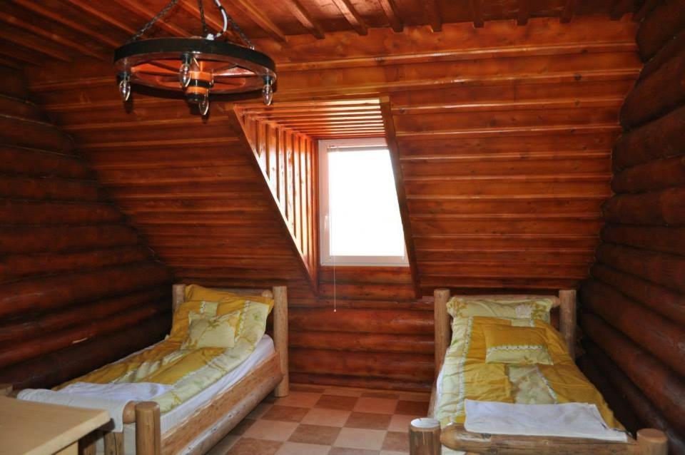 Bed and breakfast Roenk-Wellness Panzio Mezopeterd Extérieur photo