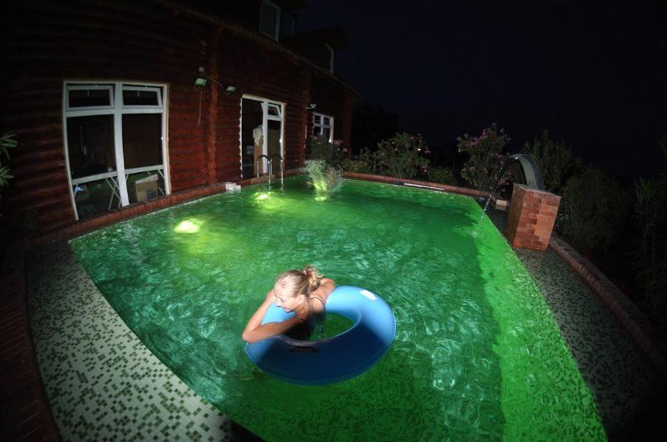 Bed and breakfast Roenk-Wellness Panzio Mezopeterd Extérieur photo