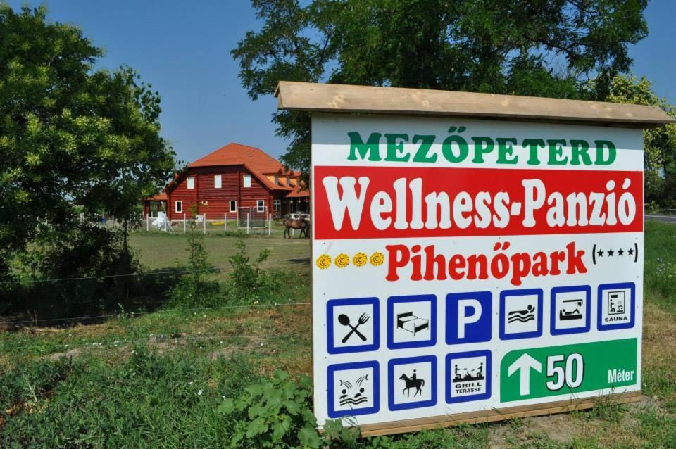 Bed and breakfast Roenk-Wellness Panzio Mezopeterd Extérieur photo