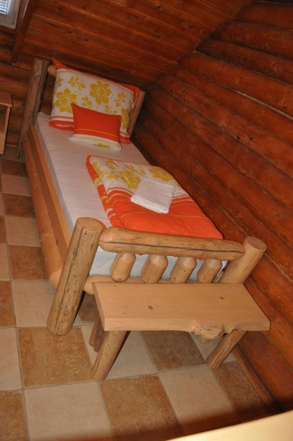 Bed and breakfast Roenk-Wellness Panzio Mezopeterd Extérieur photo