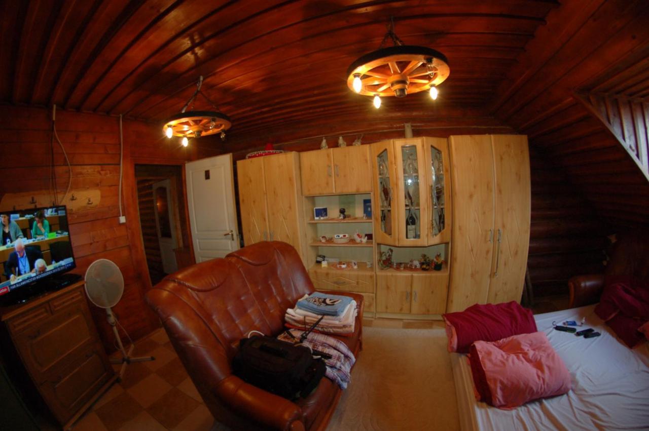 Bed and breakfast Roenk-Wellness Panzio Mezopeterd Extérieur photo