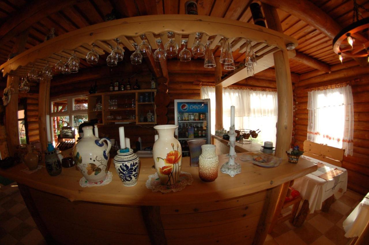 Bed and breakfast Roenk-Wellness Panzio Mezopeterd Extérieur photo